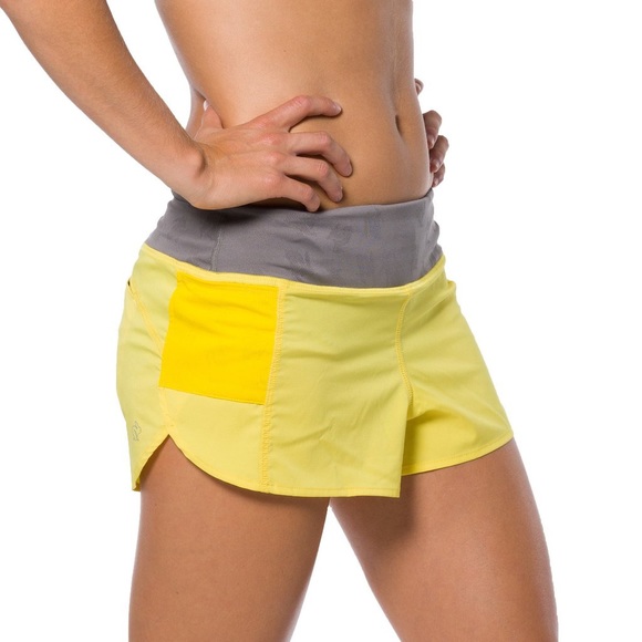 Rabbit Run “Mountain Climbers” Trail Pocket Race Shorts in Golden Kiwi Yellow - Picture 3 of 16